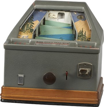Coin-Op Groetchen Tool Pike’s Peak Countertop Skill.: Coin-Op Groetchen Tool Pike’s Peak Countertop Skill Game Trade Stimulator w/ gumball vendor c1941, No back door, w/ key.