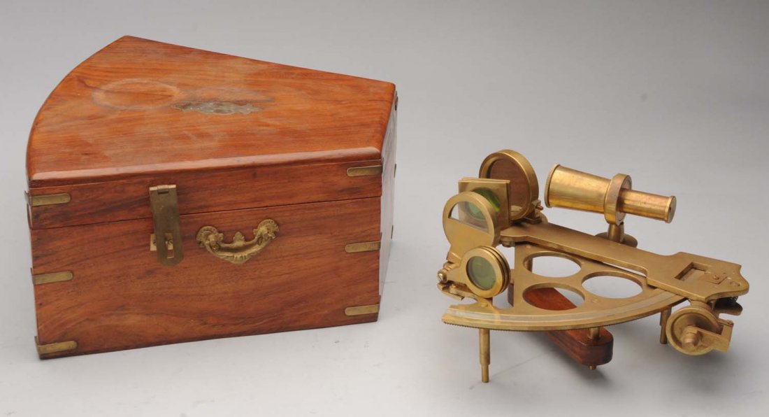 Thos J. Evans Esq. London Brass Sextant.: In Walnut case with brass fittings. Very good condition.