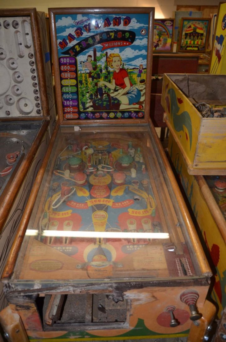 1949 Williams Maryland.: Playfield: Good. Backglass: Good. Cabinet: Poor. Functionality: Untested.