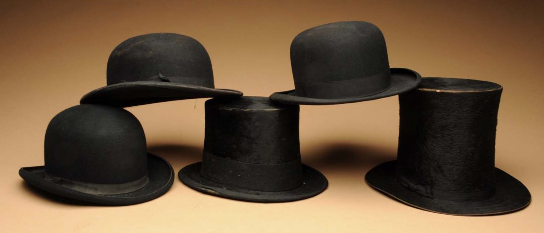 Lot of Vintage Hats.: This lot includes three felt derbies and two silk top hats. Condition (Very Good Plus). Size Largest : 7 -1/2" T.