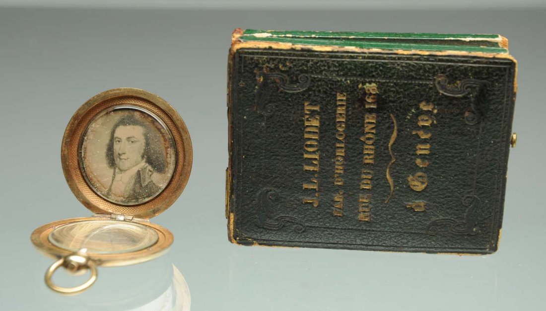 Unusual Daguerreotype.: Man with mourning hair locket. 1-3/4" daguerreotype in leather case. Condition (Excellent). Size 1" L.