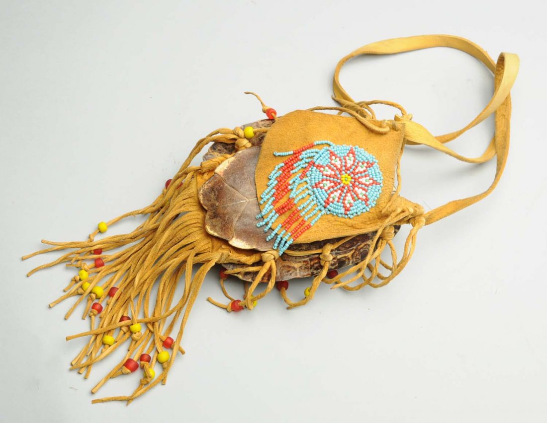 Native American Indian Turtle Shell Purse.: Condition (Excellent). Size 19" L.