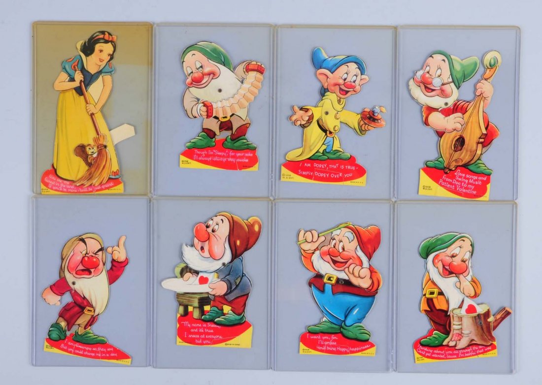 Snow White and 7 Dwarfs Valentine Cards.: This set of Valentines are in great condition. A very nice group. Condition (Excellent). Size Each : 6 -1/4" L.