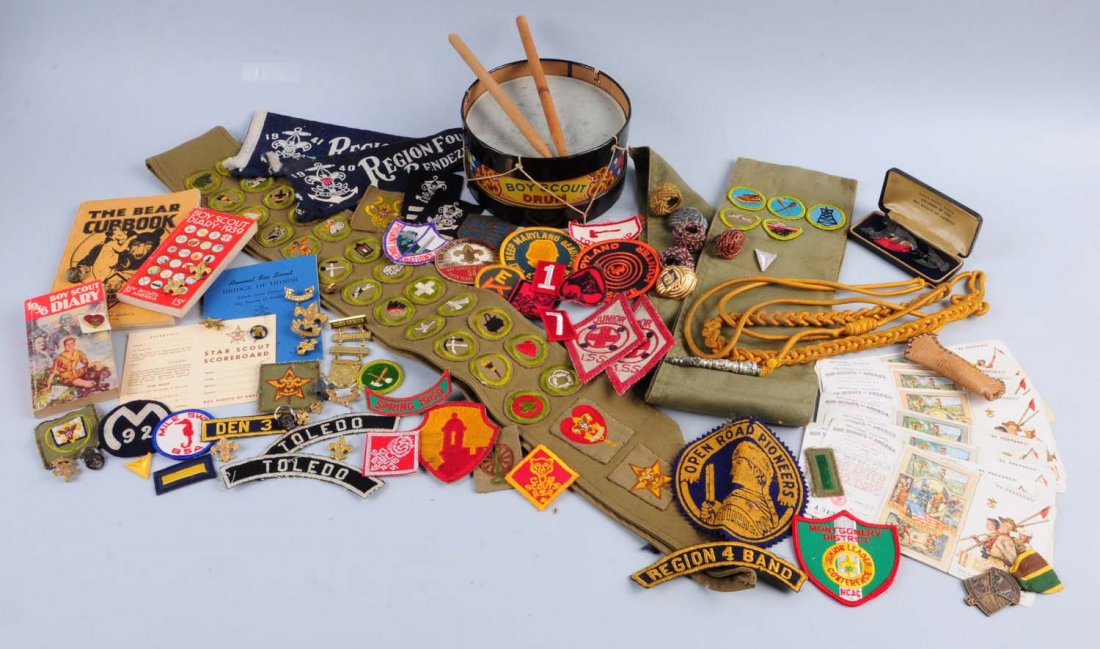 Large Lot of Boy Scout Items.: This lot includes a large number of patches, booklets, carols, several pennants and other items. Condition (Very Good Plus). Size Largest : 28' L.
