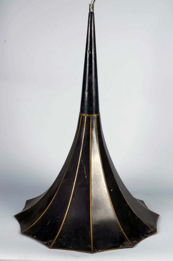Edison Triumph Horn: Black with gold trim. Includes part of metal arm. Condition (Very good). Size 34.5" x 24"