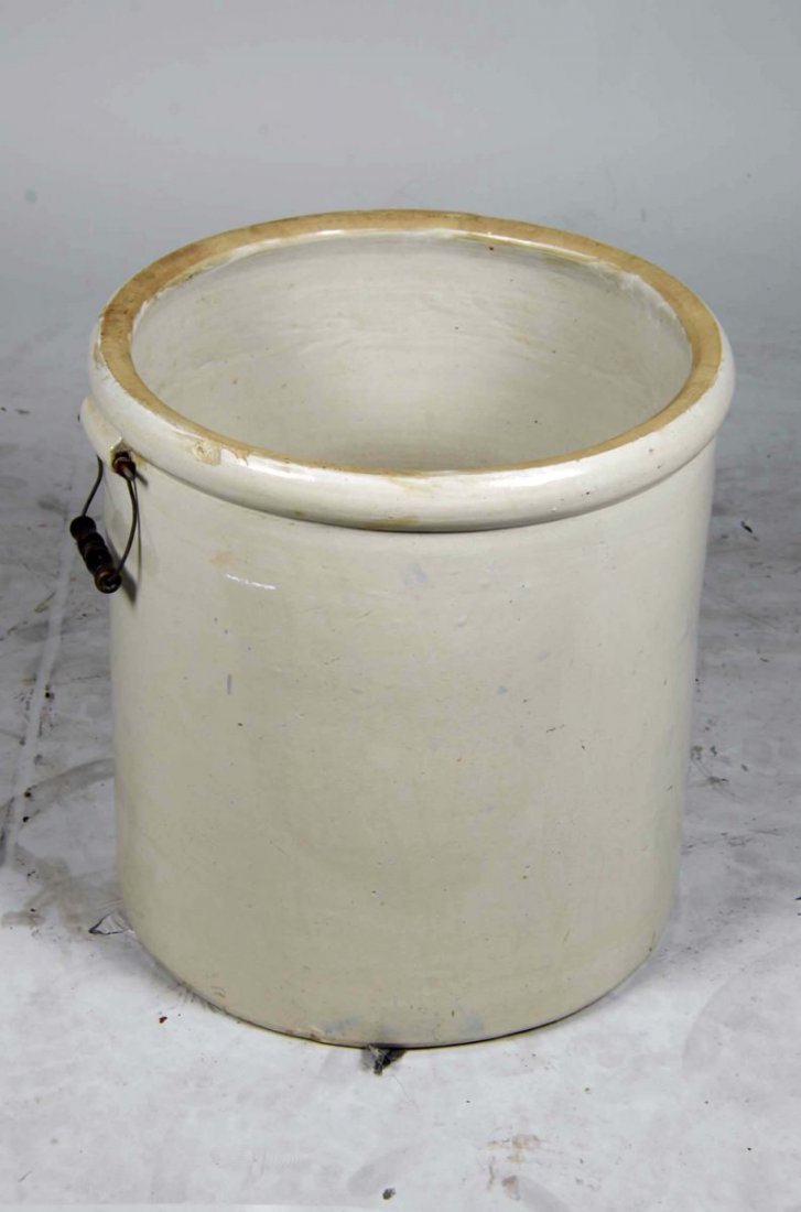 No.20 Red Wing Stoneware Crock: With metal and wood handles manufactured by the Red Wing Union Stoneware Co. of Red Wing, Minnesota. Condition (Excellent). Size 20-1/4" x 19"