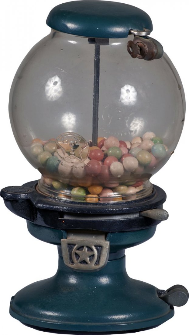 1¢ Columbus Model 14 Countertop Gum Ball Machine.: Circa 1910. Green cast iron base. Glass globe with barrel locks and key. Not presently working. Condition (Very Good). Size 14-1/2" x 7-1/2".