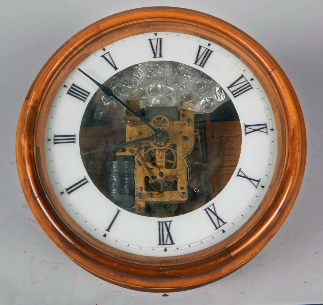 Early Self Winding Clock Co. Round Wood Clock