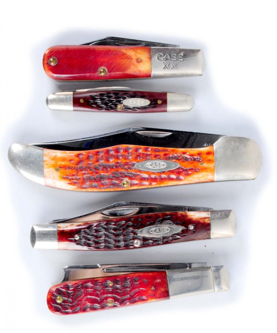 Lot of 5: Case Knives.: Lot includes: a Case XX 5 - 1/4" No. 6165 SAB one-blade folding hunter handled in worm grooved red bone. Circa 1920 - 1940, a Case XX 3 - 3/8 No. 620091/2 two-blade red bone Barlow. Circa 1940 - 1964,