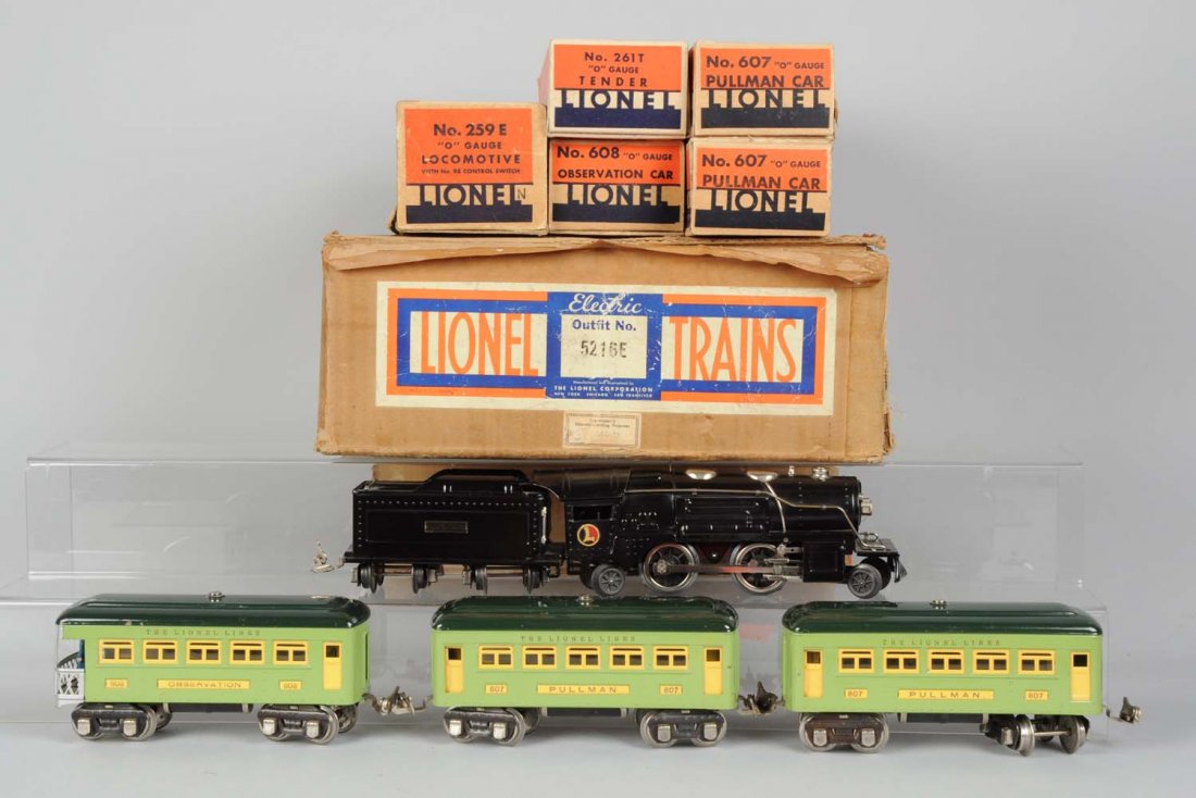 Lionel Pre-War Box Set 5216E.: Includes: black 259E steam locomotive; complete and very clean, has original box which is missing one edge but has insert. Type U transformer in original box. Instruction booklet, track, No. 88 contro