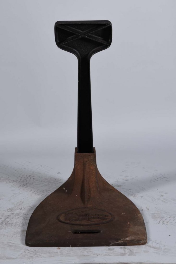 Mercury Kiekhaefer Cast Iron Outboard Motor Stand