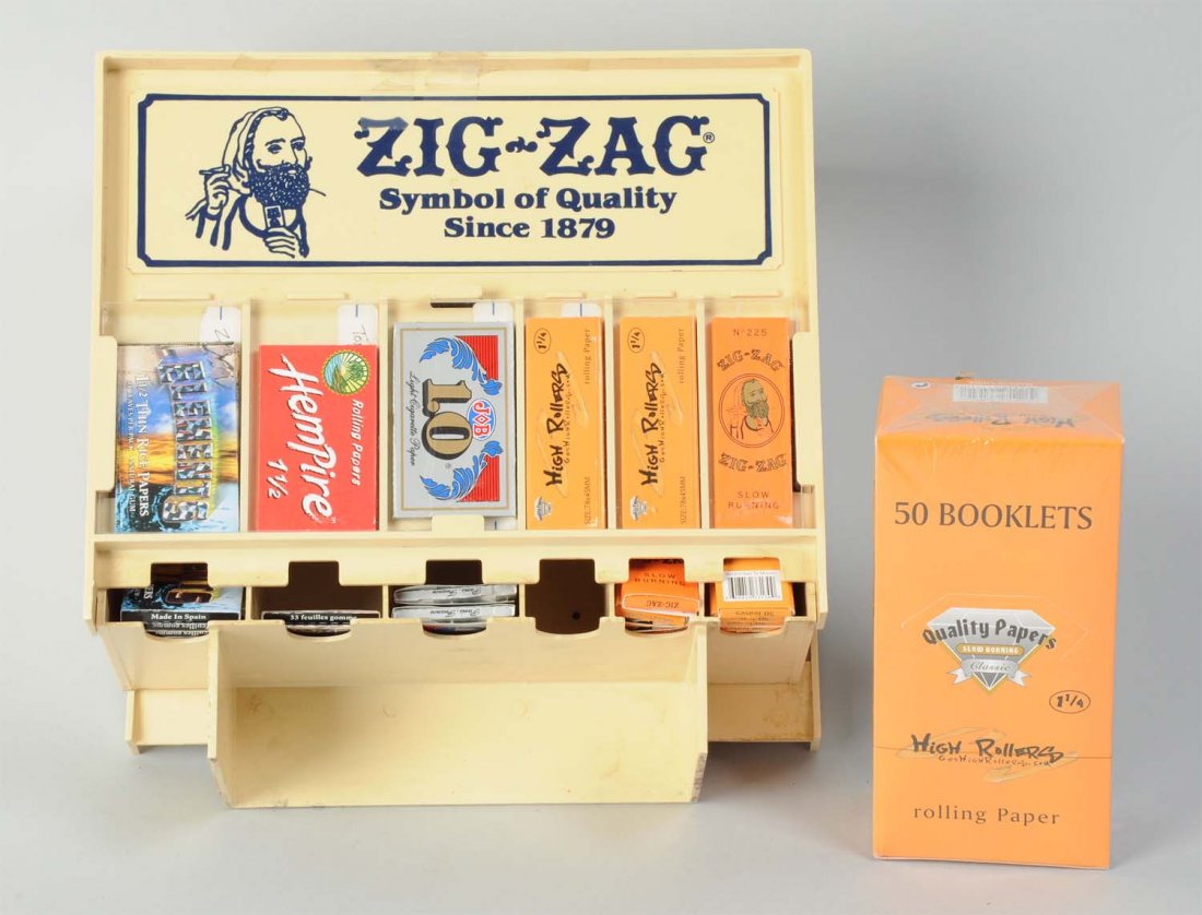 ZigZag Cigarette Rolling Paper Dispenser