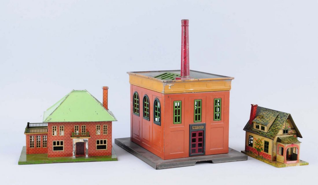 Lionel 184 Bungalow, 436 Pow. Stat., & 189 Villa.: 184 lithographed bungalow is complete, all original, clean, attractive, and has a few paint chips to the base. 189 villa is the lithographed brick version, complete, all original, has some scratches a