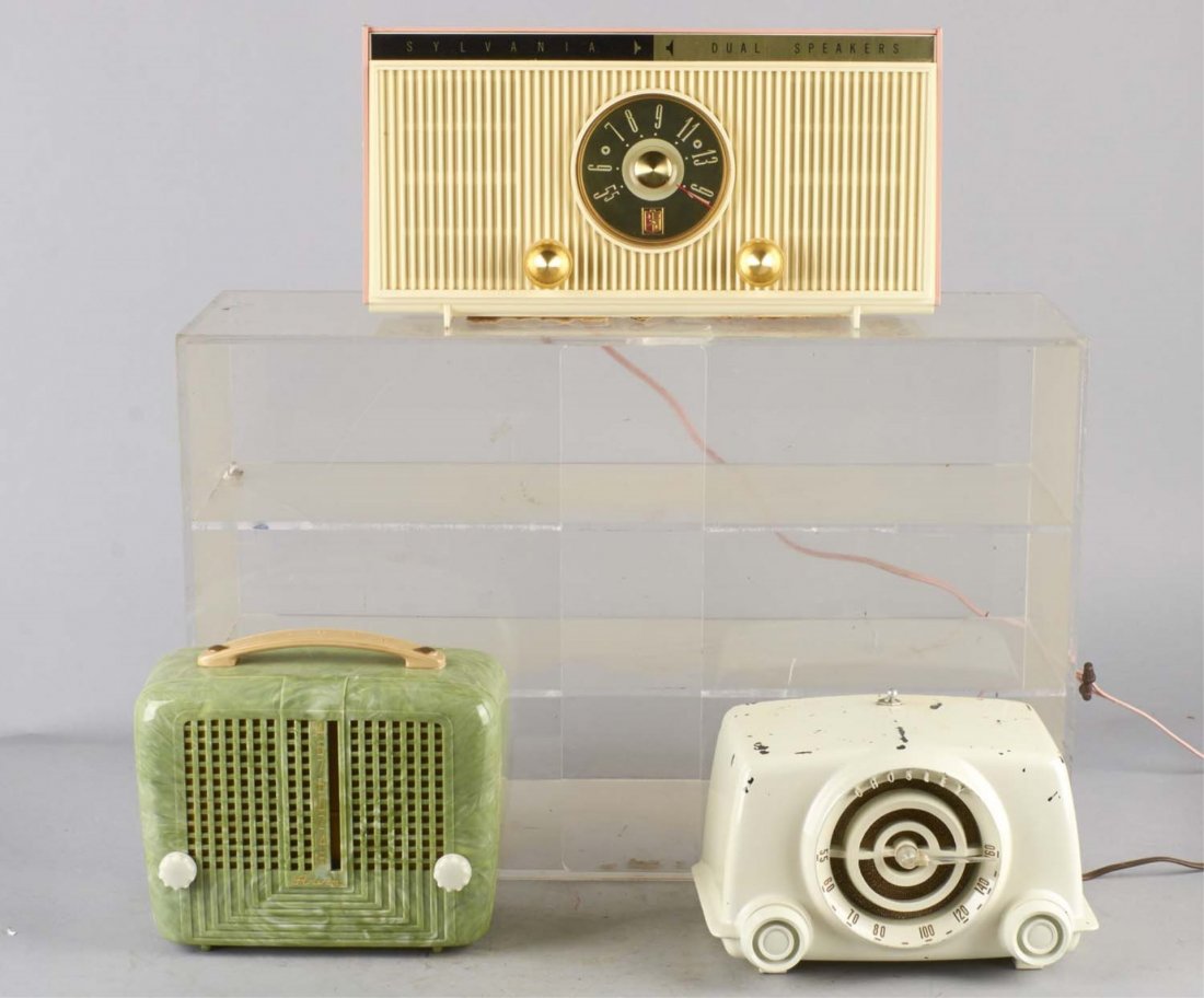 Lot Of 3: Plastic Bakelite Tabletop Radios: Including 1 - marbled green Arvin 2 knob radio with handle (9" x 5" x 8"), 1 - pink and creme Zenith Sylvania dual speaker model 5113, and 1 - white Crosley Model 11-100-U circa 1950 with some paint c