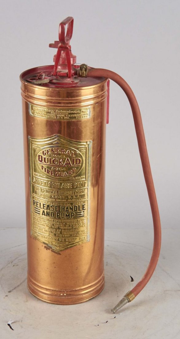 Copper Fire Extinguisher: General Quickaid Fire Guard model number A-704. Extinguisher has a 2-1/2 gallon capacity. Condition (Excellent). Size 25" T.