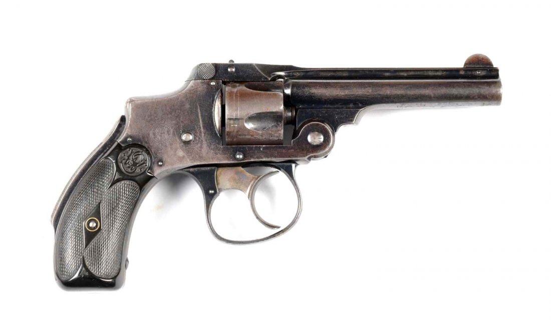 **S&W .32 Hammerless Top Break Revolver.: Serial # 119288 This is a standard fourth model and was manufactured from 1883 to 1909. It has a 3-1/2" barrel, top break, double action, hammerless, five shot, chambered for the .32 Smith & Wesson ca
