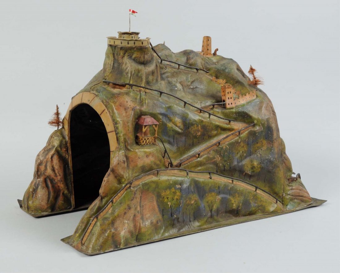 Marklin Pre - War O Gauge Tunnel.: All original, the flag has been knocked off the top but is present. Has some scratches and paint chips throughout. Condition (Very Good).