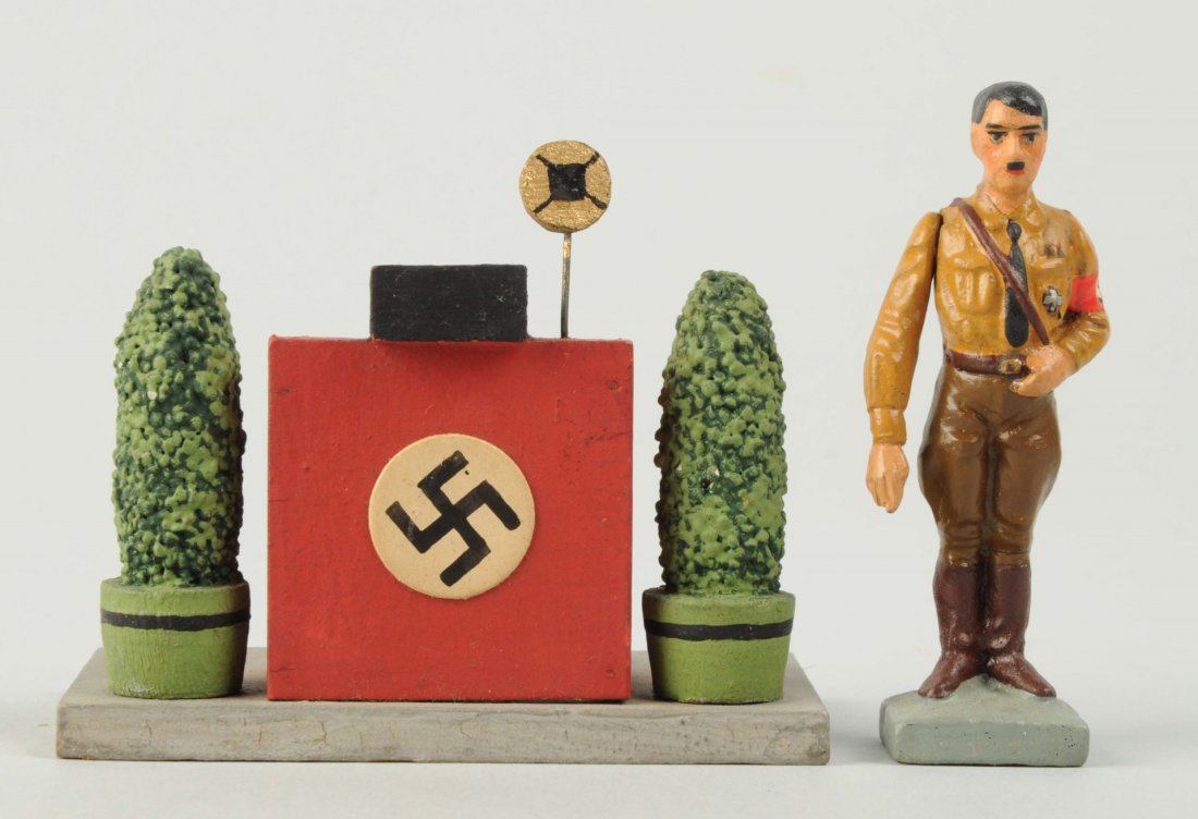Lot Of 2: Lineol 7cm Hitler And Podium.: Figure looks repainted. Podium has paper label underneath. Condition (Excellent).