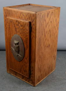Oak Slot Machine Stand With Mills Owl