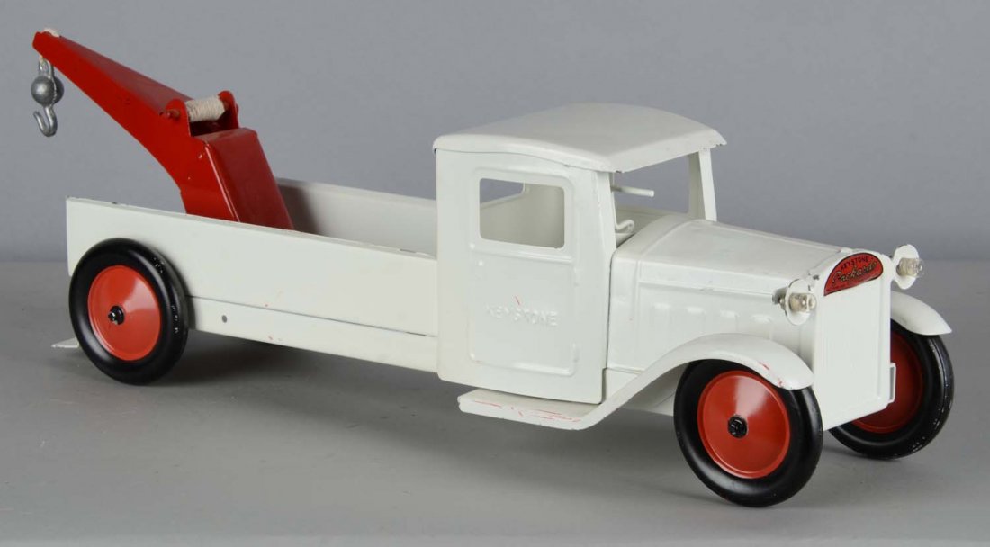 Pressed Steel Keystone Packard Tow Truck Toy (1 of 2)