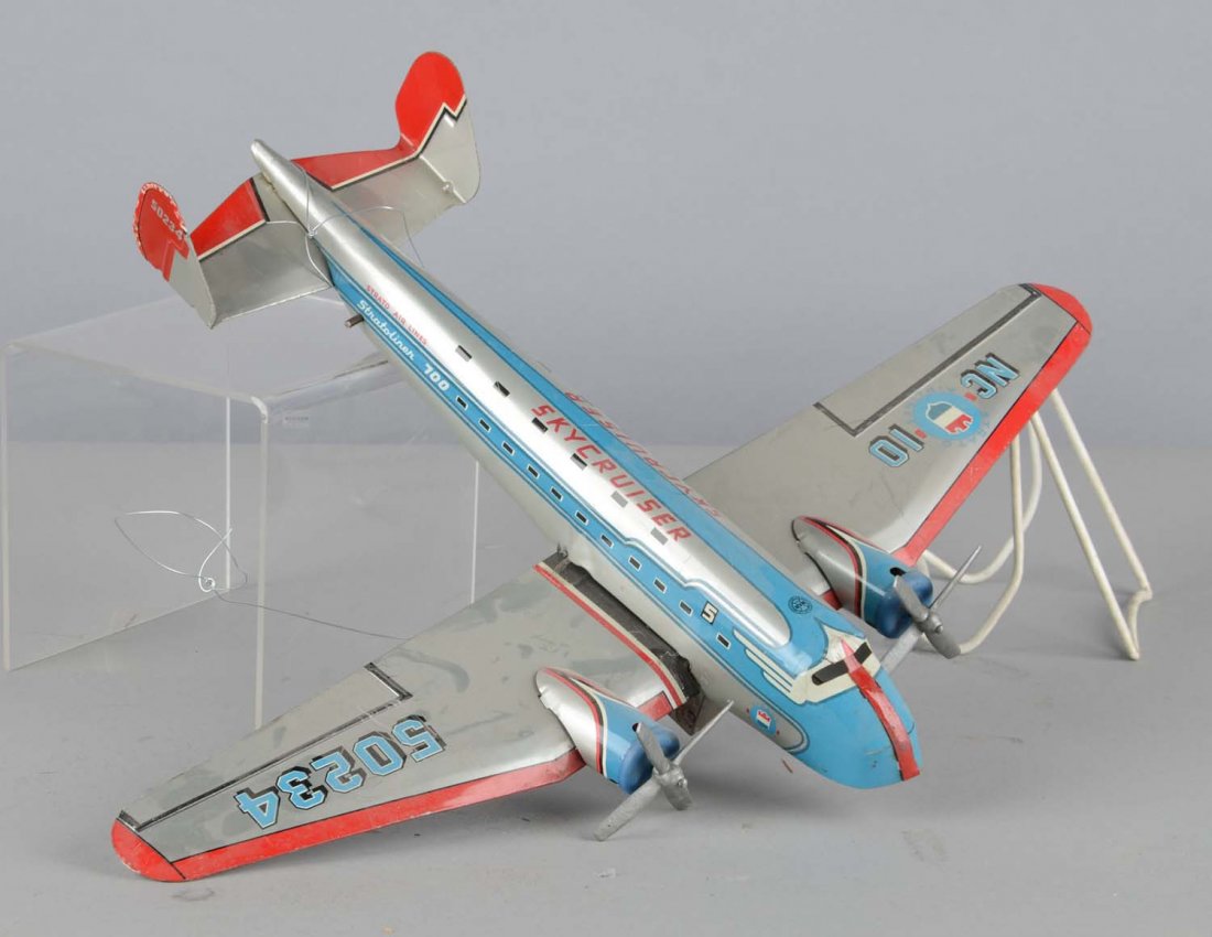Marx Stratoliner 700 Skycruiser Tin Litho Airplane (1 of 2)