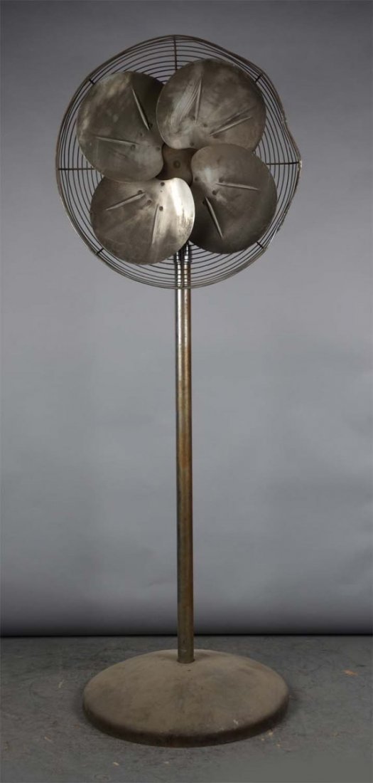 Vintage Dayton Floor Model Electric Fan (1 of 2)