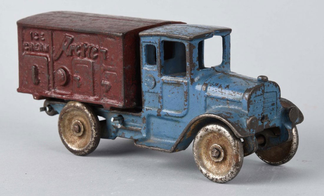 Cast Iron Arctic Ice Cream Truck. (1 of 2)