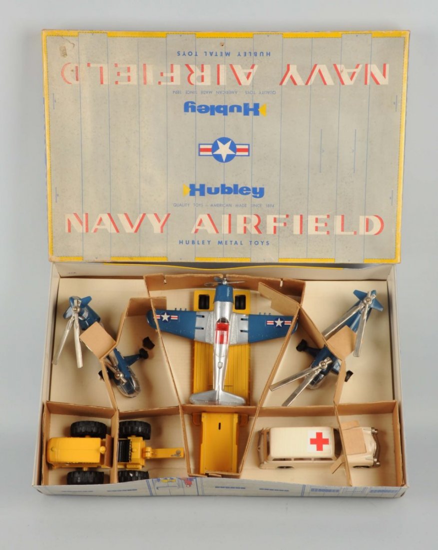 Hubley Boxed Navy Airfield Set. (1 of 1)