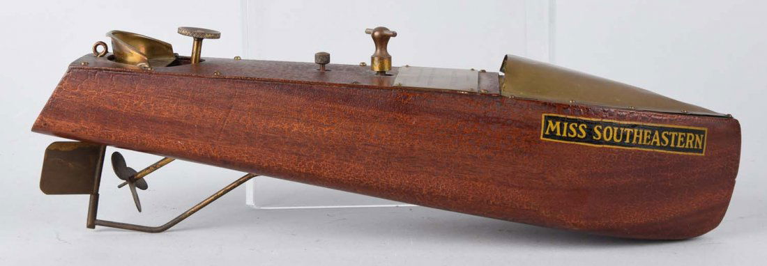 Mengels Playthings Miss Southern Speed Boat. (1 of 3)
