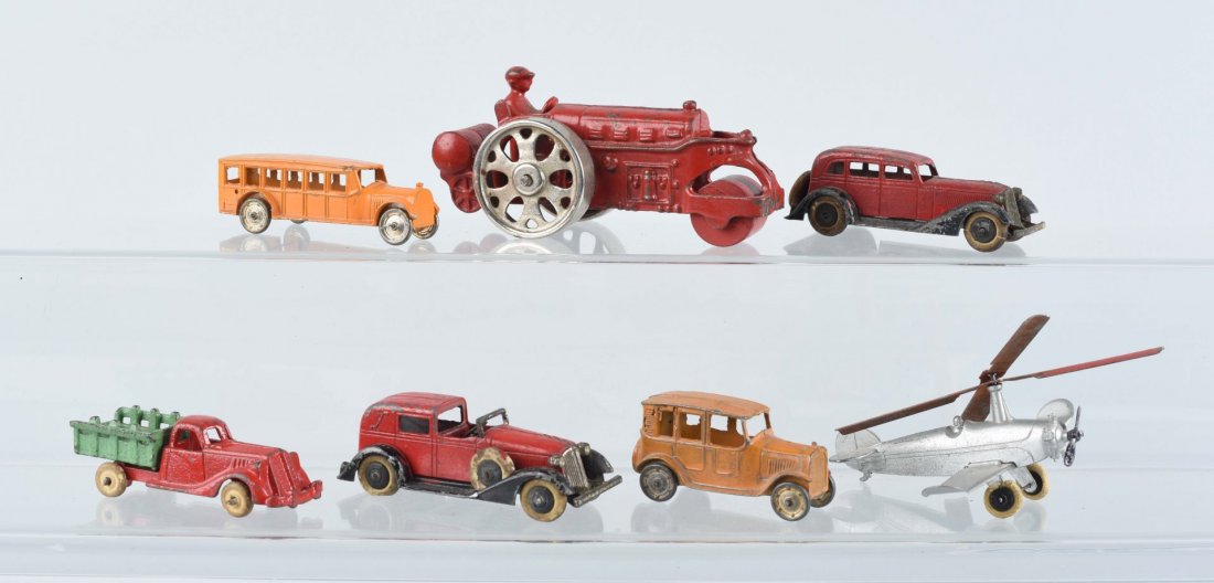 Lot of 7: Small Diecast & Cast Iron Vehicles. (1 of 1)