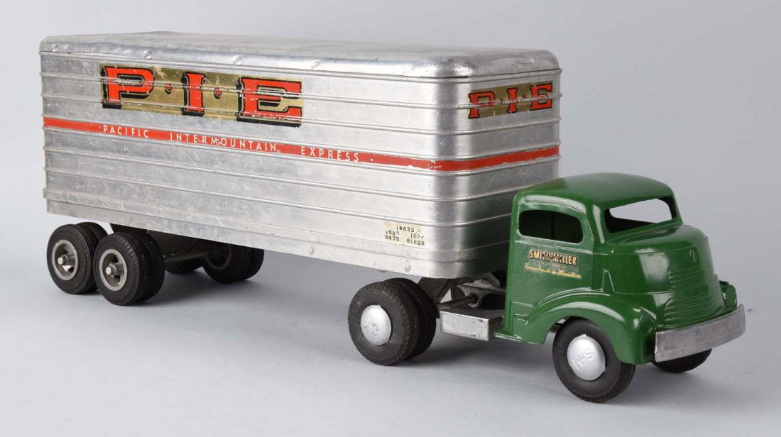 Smith Miller P.I.E. Truck & Trailer. (1 of 2)