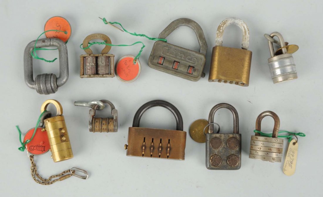 Lot of 10: Combination Padlocks. (1 of 1)