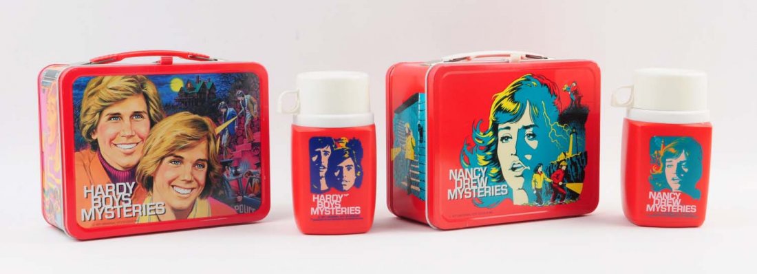 Lot Of 2: 1970s Lunchboxes With Thermoses. (1 of 3)