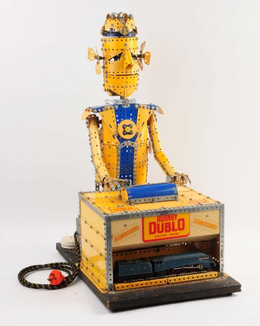 Very Rare Hornby Dublo Robot Train Display. (1 of 3)