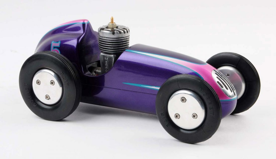 Hornet Mite Contemporary Tether Racer. (1 of 3)