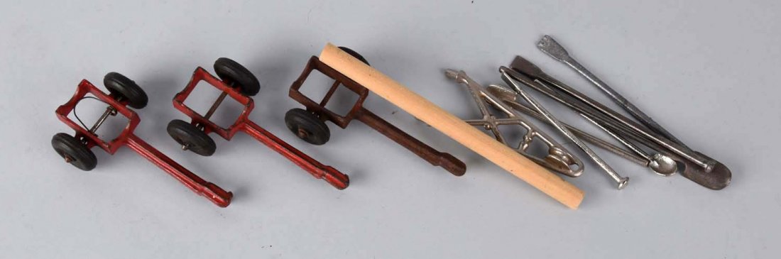 Lot Of 11: Assorted Truck Parts And Accessories. (1 of 1)