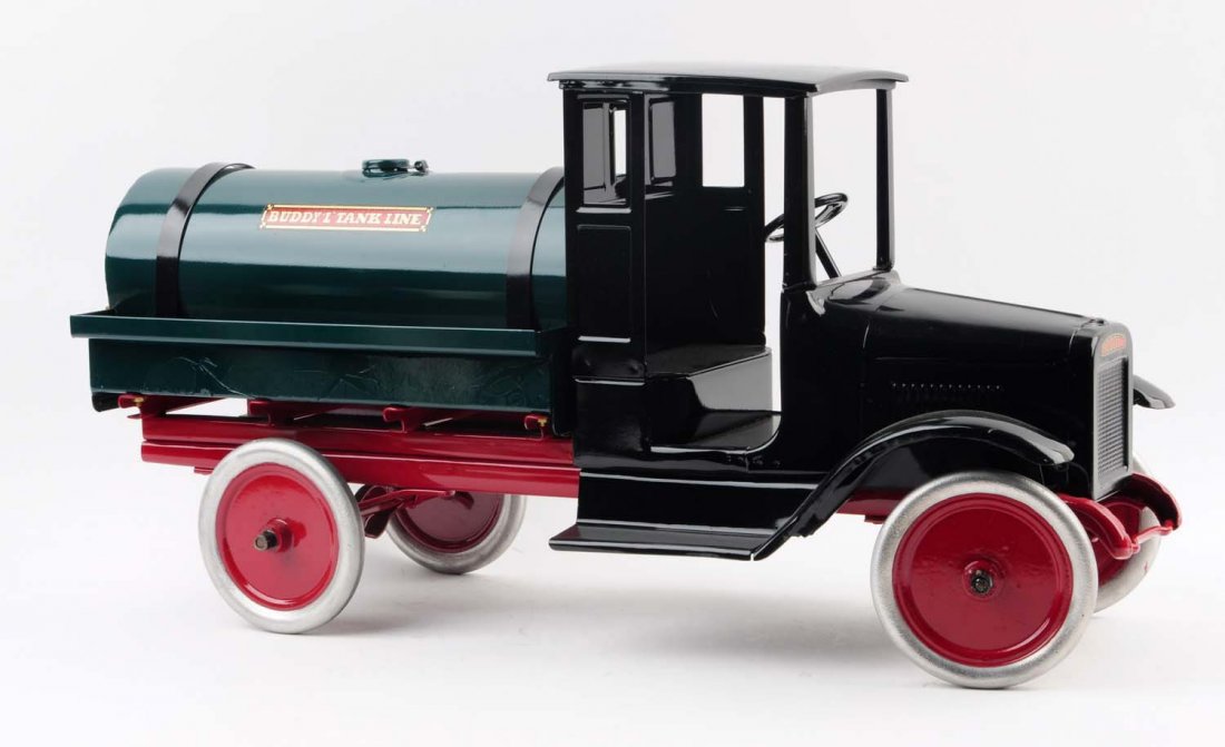 1920's Buddy L Pressed Steel Tank Truck. (1 of 4)