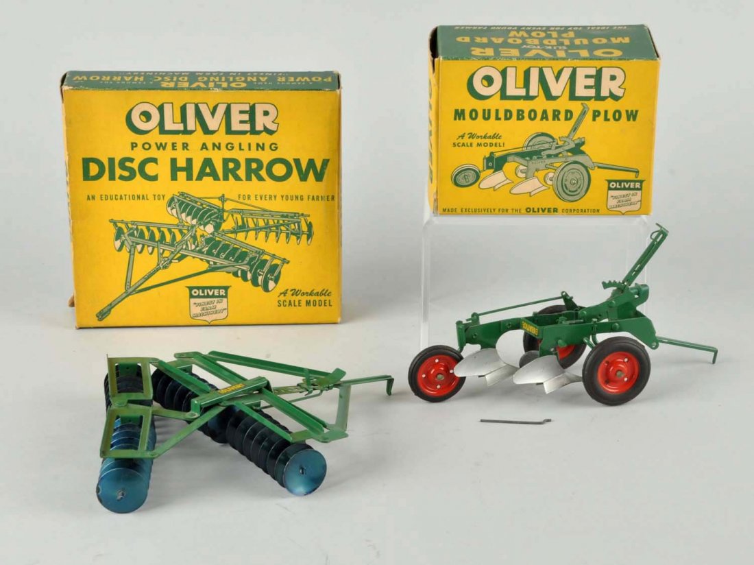 Two Pressed Steel Oliver Toy Tractor Accessories. (1 of 4)