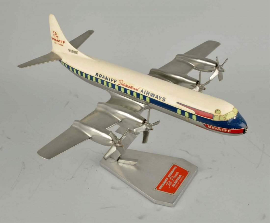 Braniff International Airways Desk Model. (1 of 3)