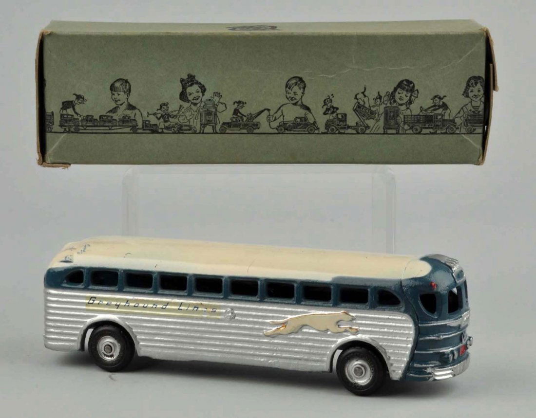 Cast Iron Arcade Grey Hound Bus. (1 of 2)