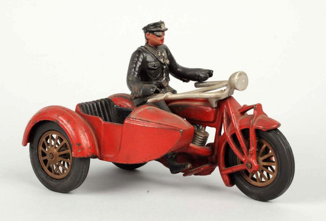Hubley Indian Motorcycle Cop With Side Car. (1 of 2)