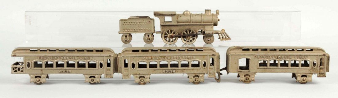 Lot Of 5: Pennsylvania Lines Cast Iron Train Set. (1 of 2)