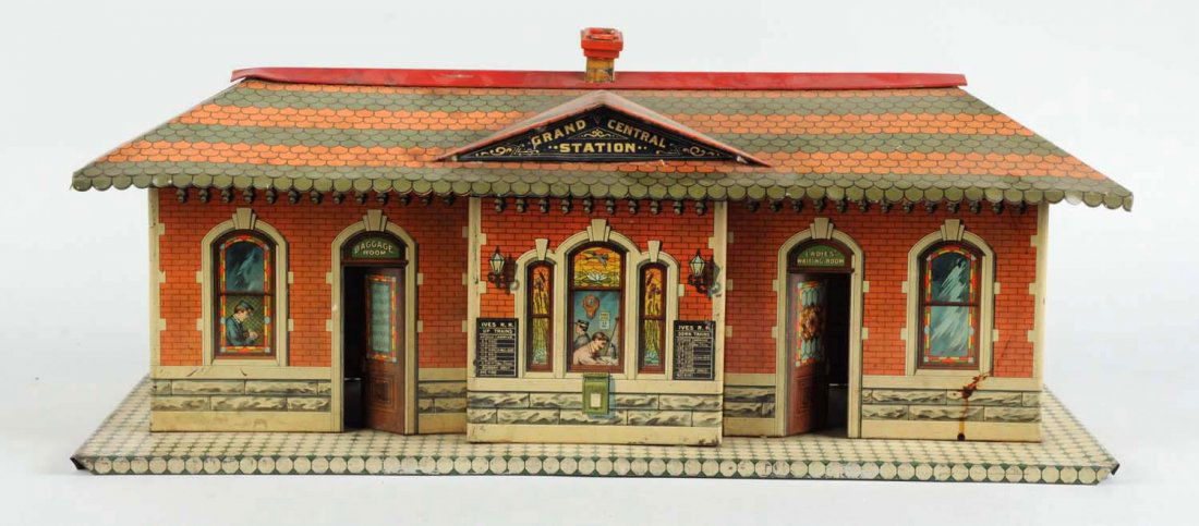 Ives O Gauge Grand Central Station. (1 of 3)