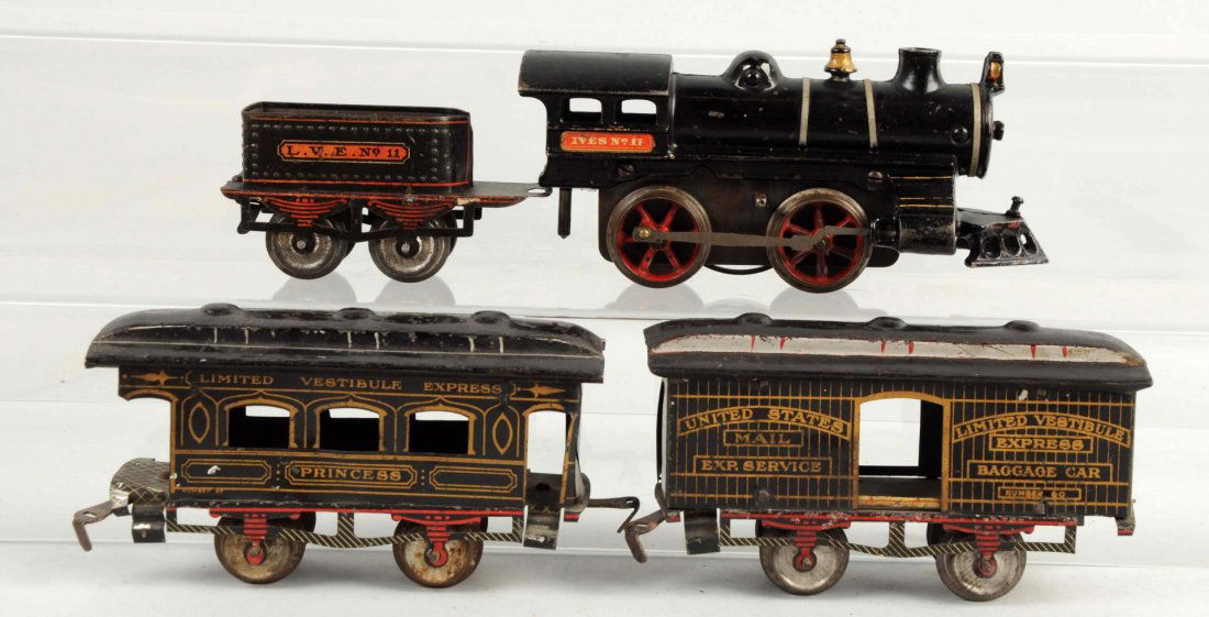 Ives O Gauge Loco & No.11 Red Plated Eng. & Tender (1 of 2)