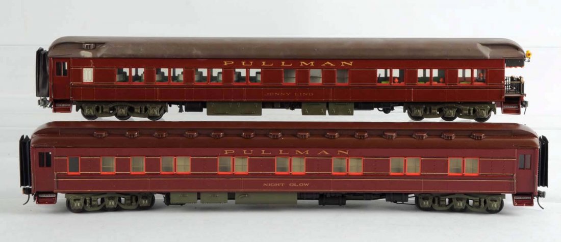 Lot Of 2: Contemporary Pullman Cars. (1 of 1)