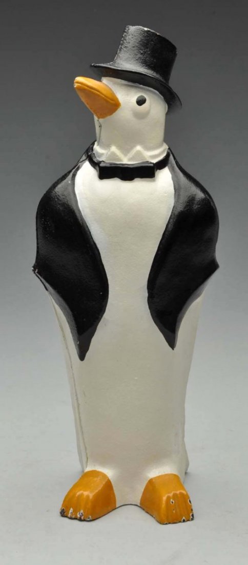 Cast Iron Penguin in Top Hat Doorstop. (1 of 2)