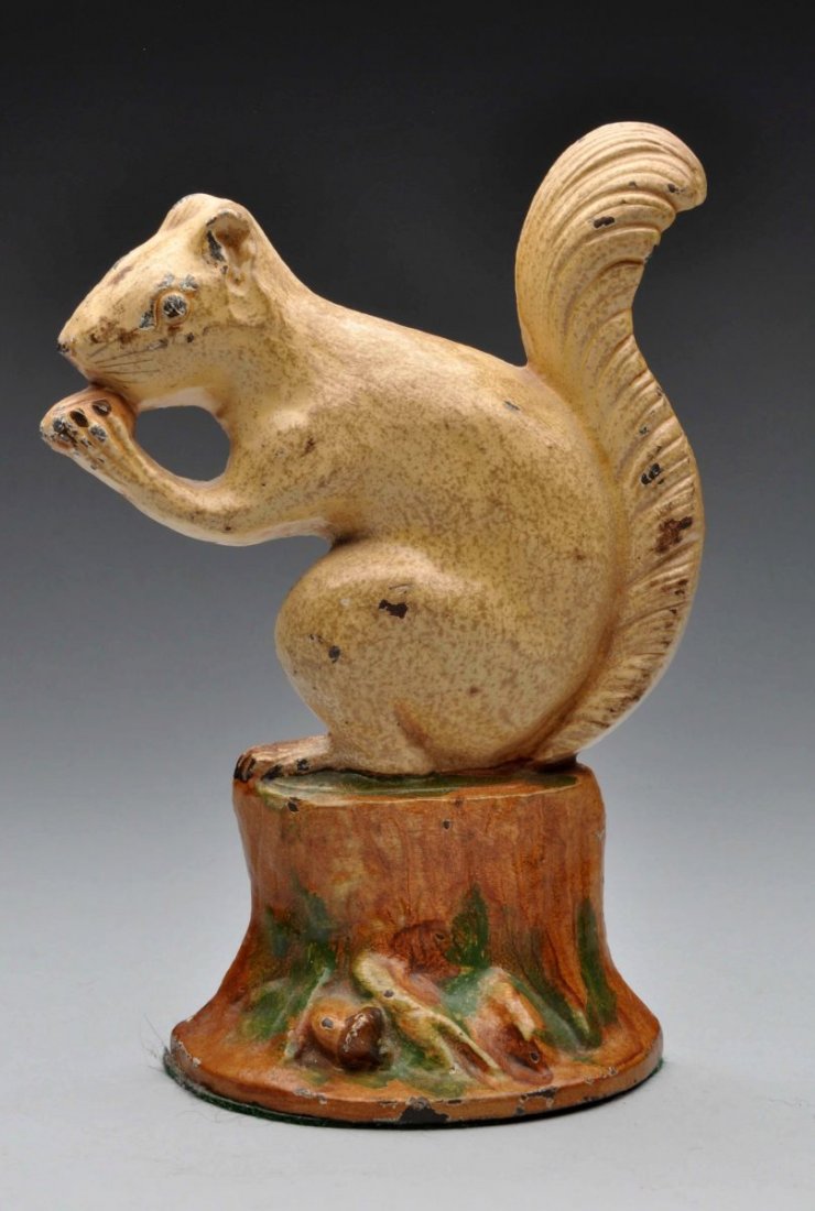 Cast Iron Squirrel With Nut On Stump Doorstop. (1 of 2)
