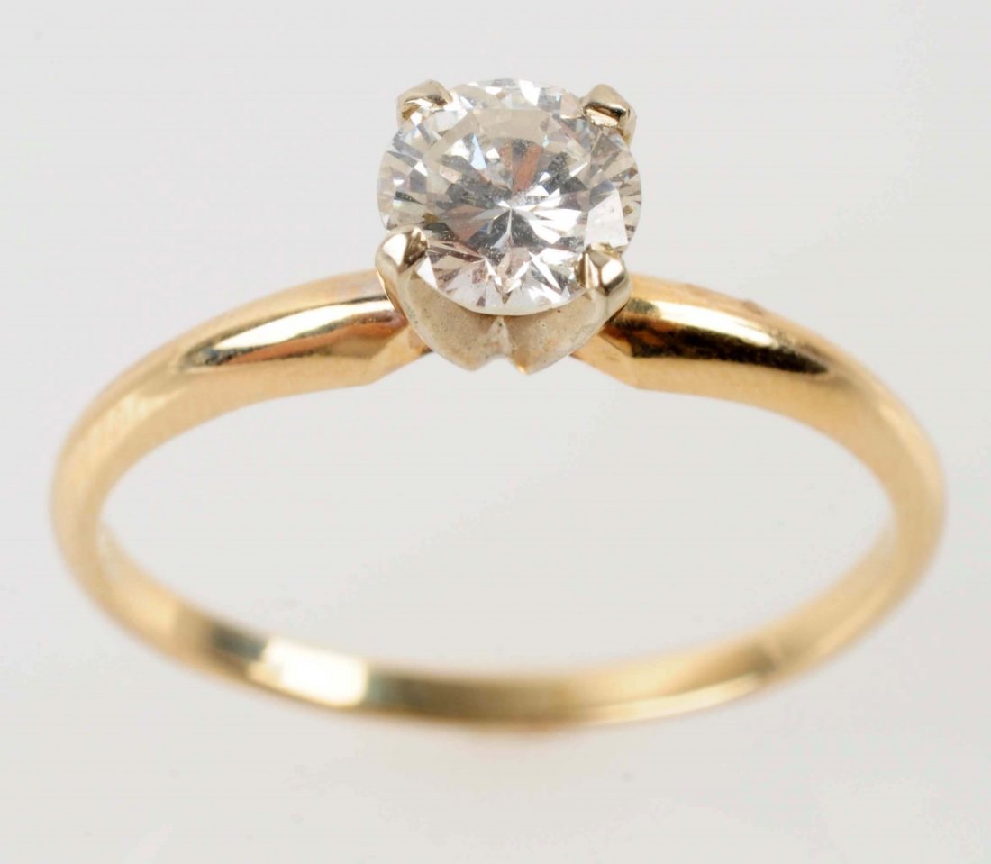 Solitaire Diamond Engagement Ring. (1 of 4)