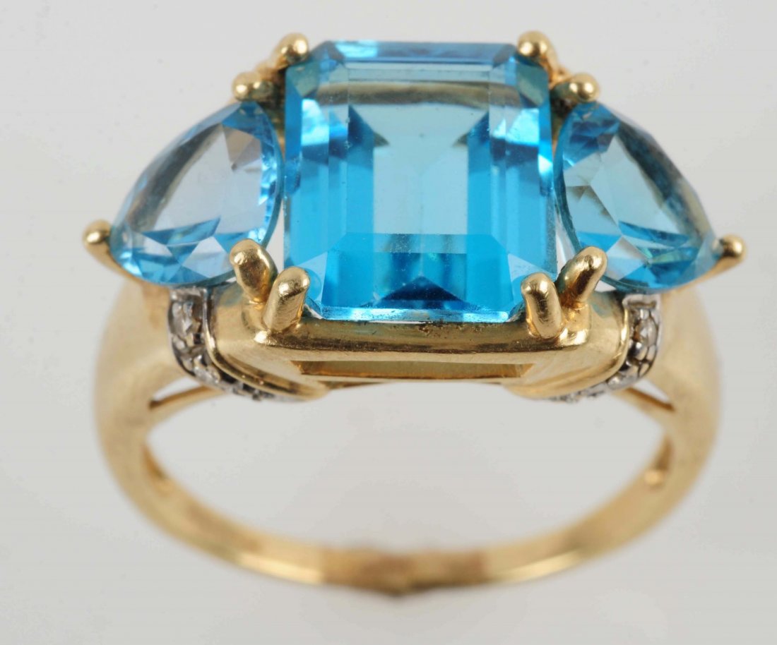 Swiss Blue Topaz Ring In Yellow Gold (1 of 6)