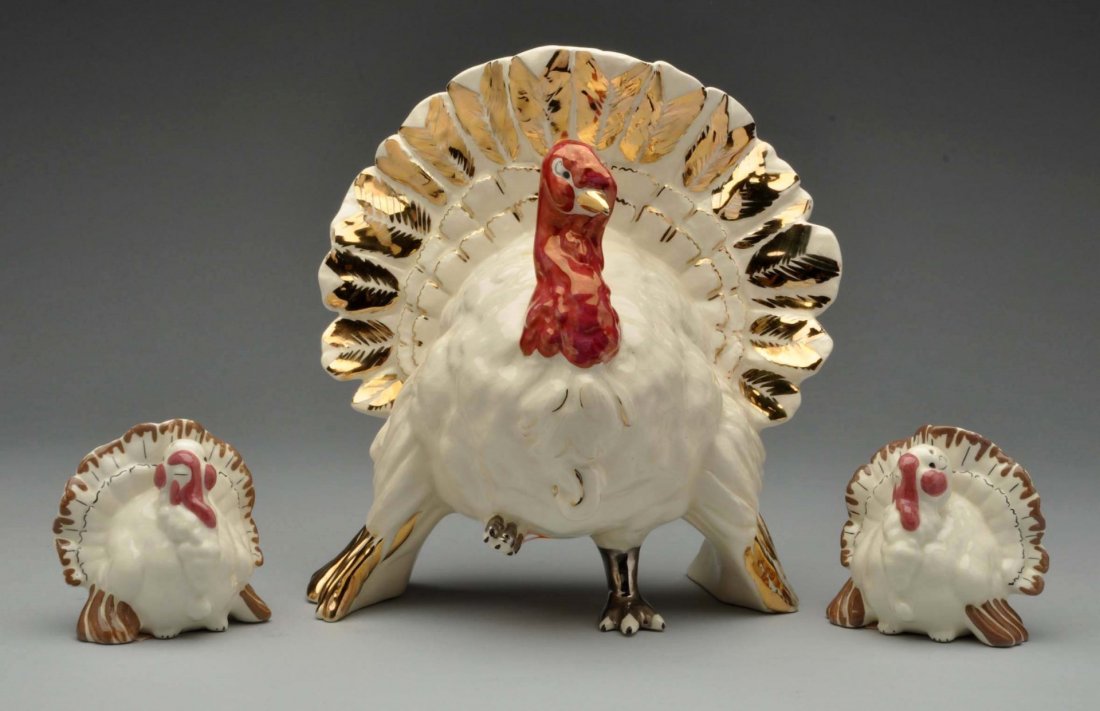 Kay Finch Turkey Figure with Salt & Pepper. (1 of 3)